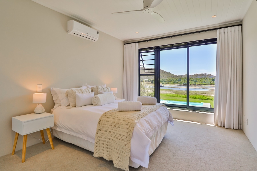 4 Bedroom Property for Sale in Keurboomstrand Western Cape